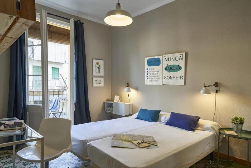 Bebarceloner Sants Apartments- 3 Bedroom Appartamento Barcellona